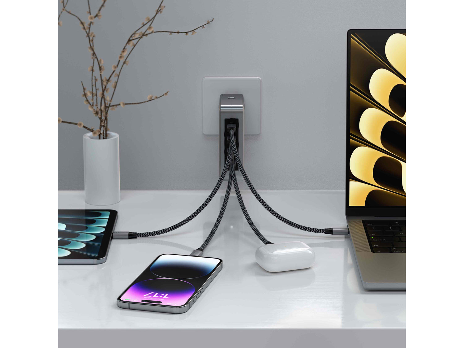 Satechi 145W USB-C 4-port GaN Travel Charger