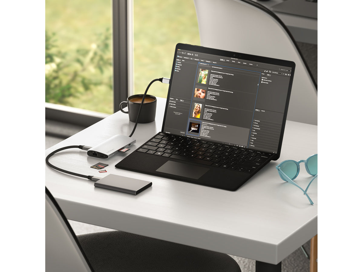 Satechi USB-C многопортов адаптер 8K с Ethernet V3 - Silver