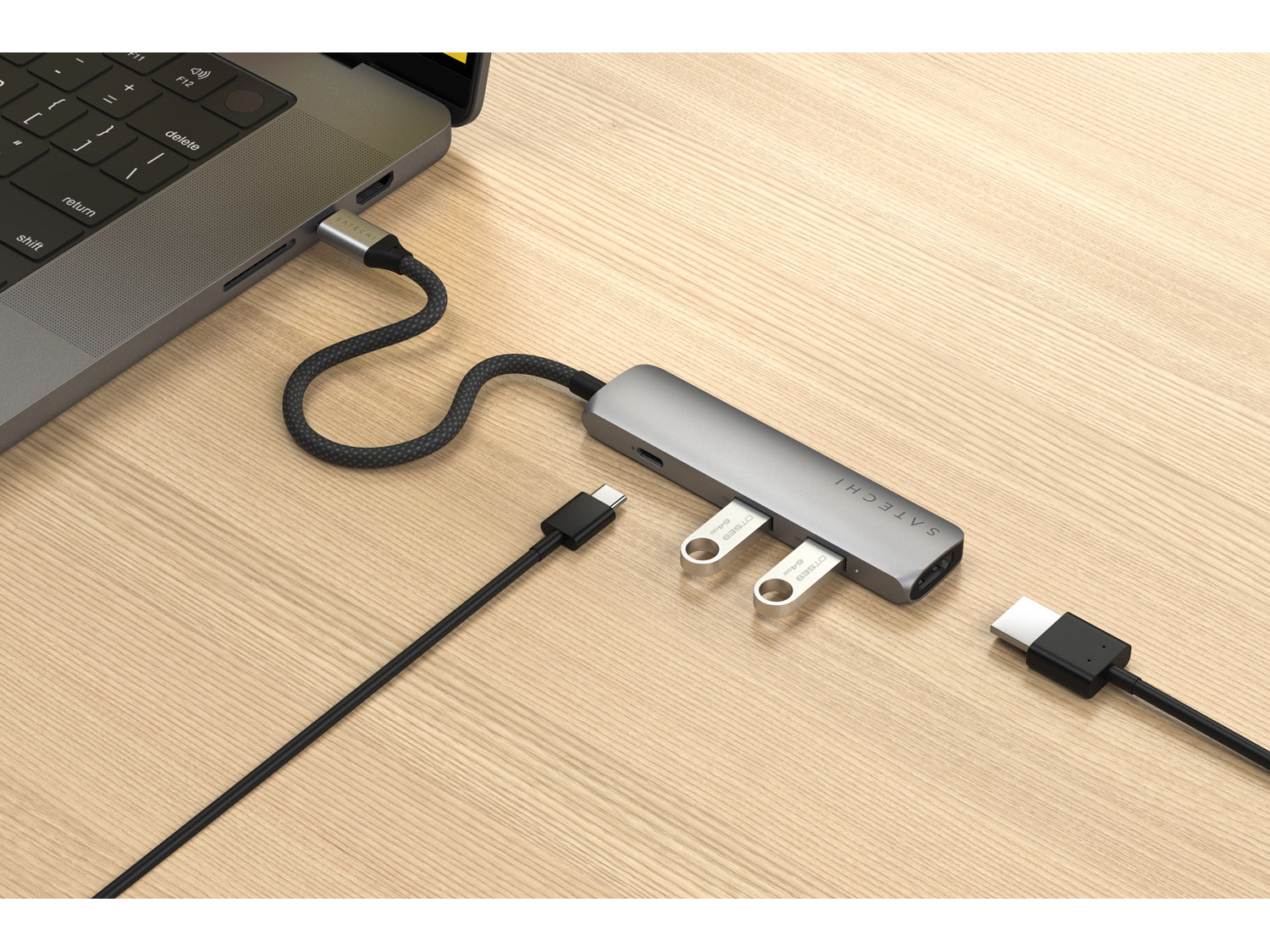 Satechi 4-in-1 USB-C Slim Multiport Adapter 4K - Space Grey