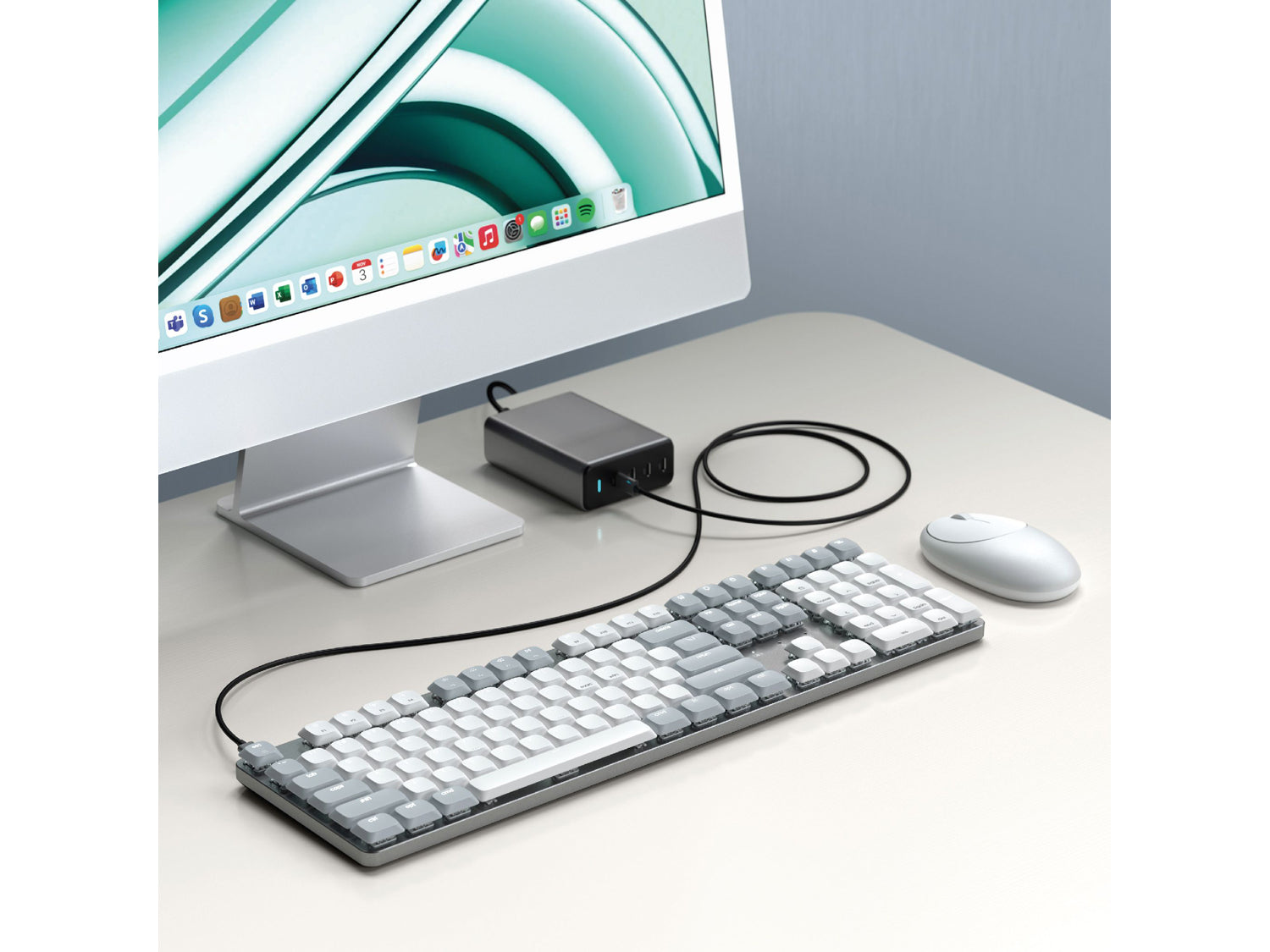 Satechi SM3 Slim Mechanical Backlit Bluetooth Keyboard (Light) - US - Light