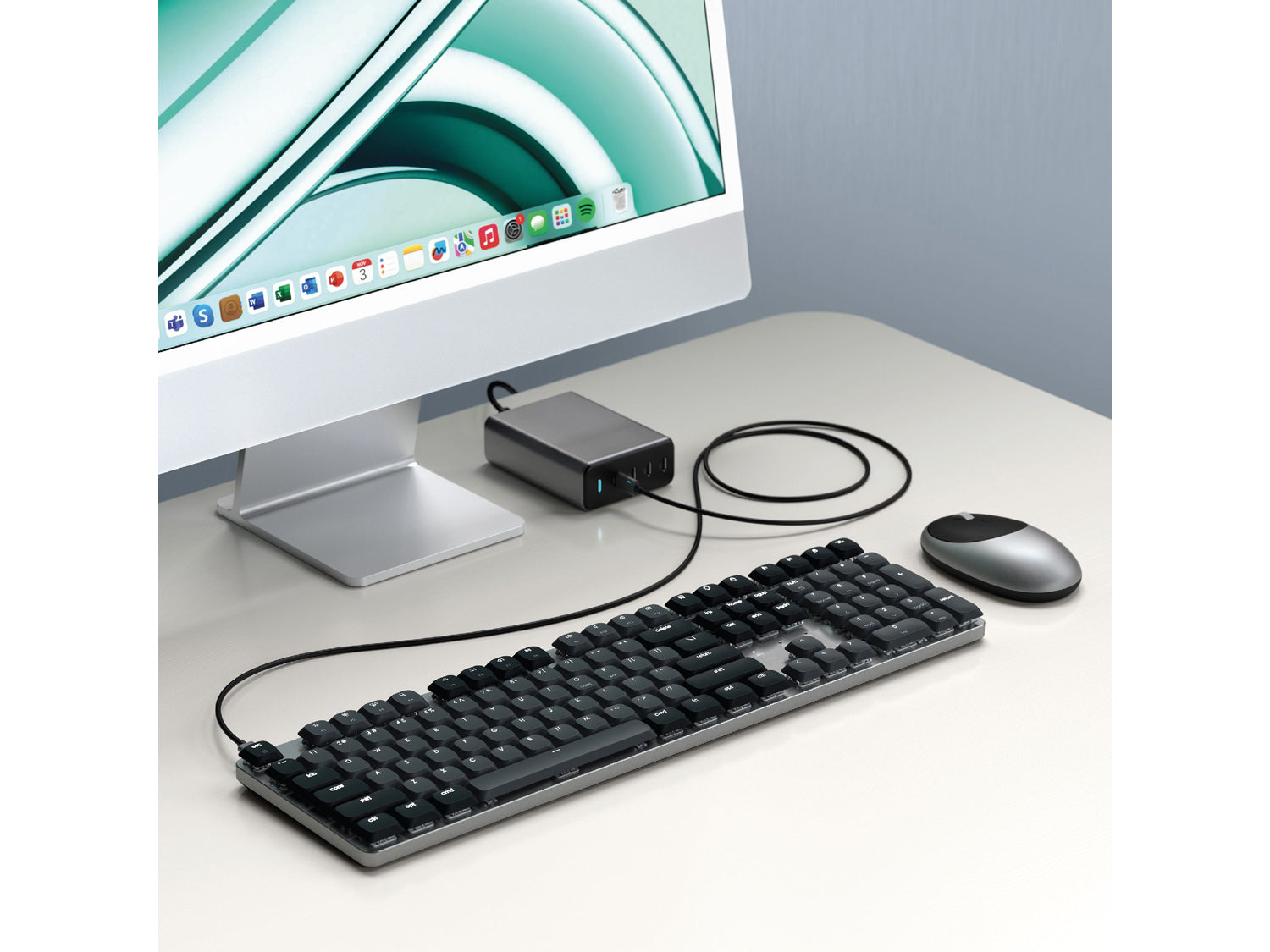 Satechi SM3 Slim Mechanical Backlit Bluetooth Keyboard (Light) - US - Dark