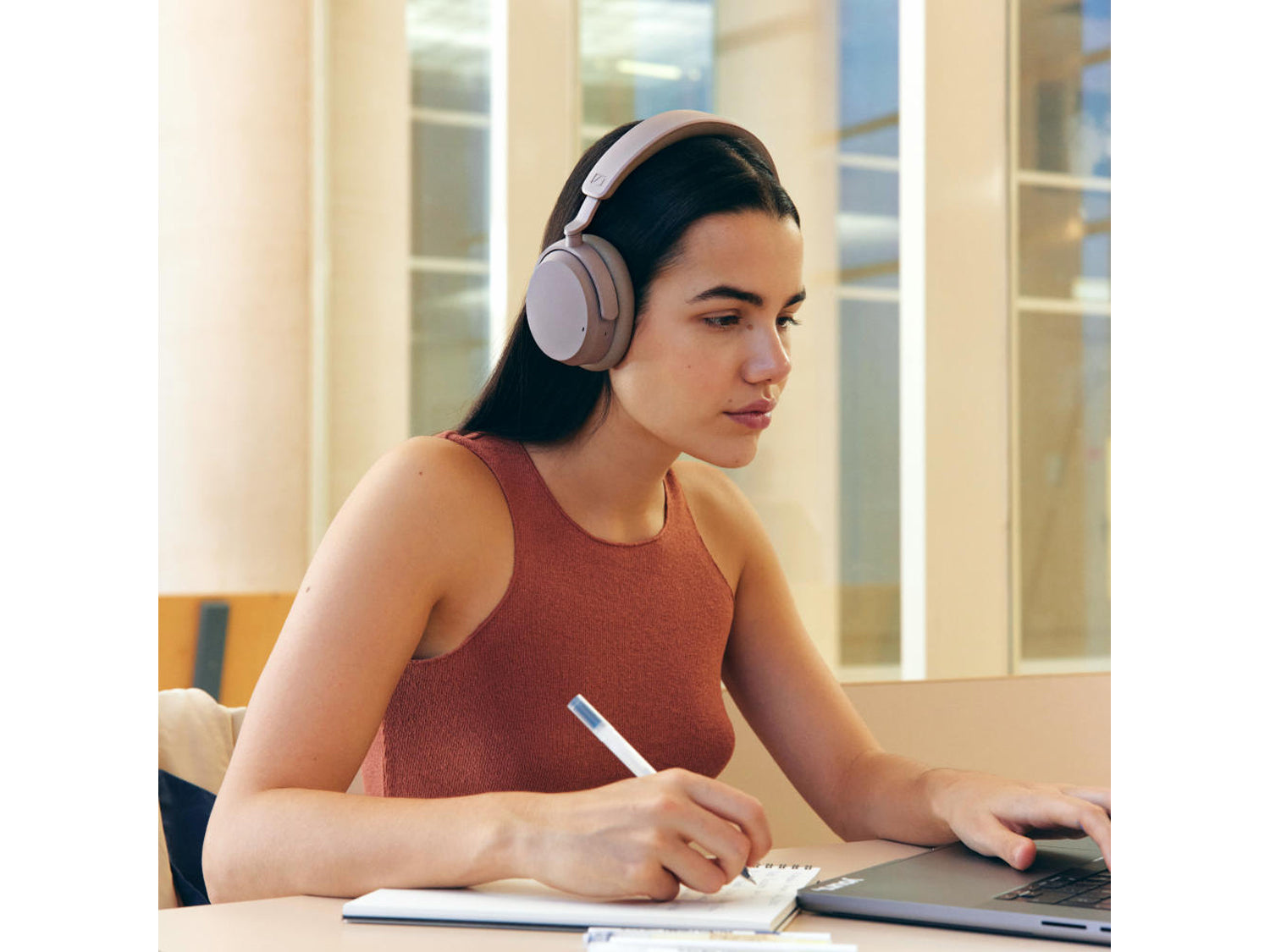 Sennheiser ACCENTUM Wireless, Taupe