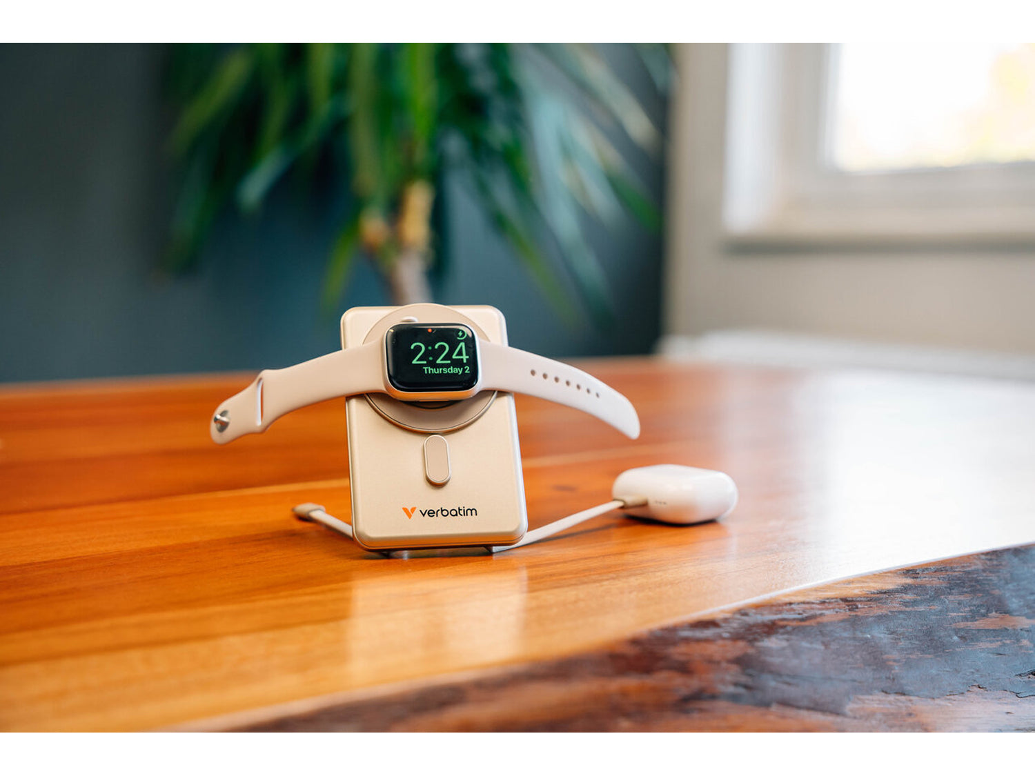 Verbatim Charge 'n' Go Two Cable Magnetic Wireless Charging 5,000mAh - Gold