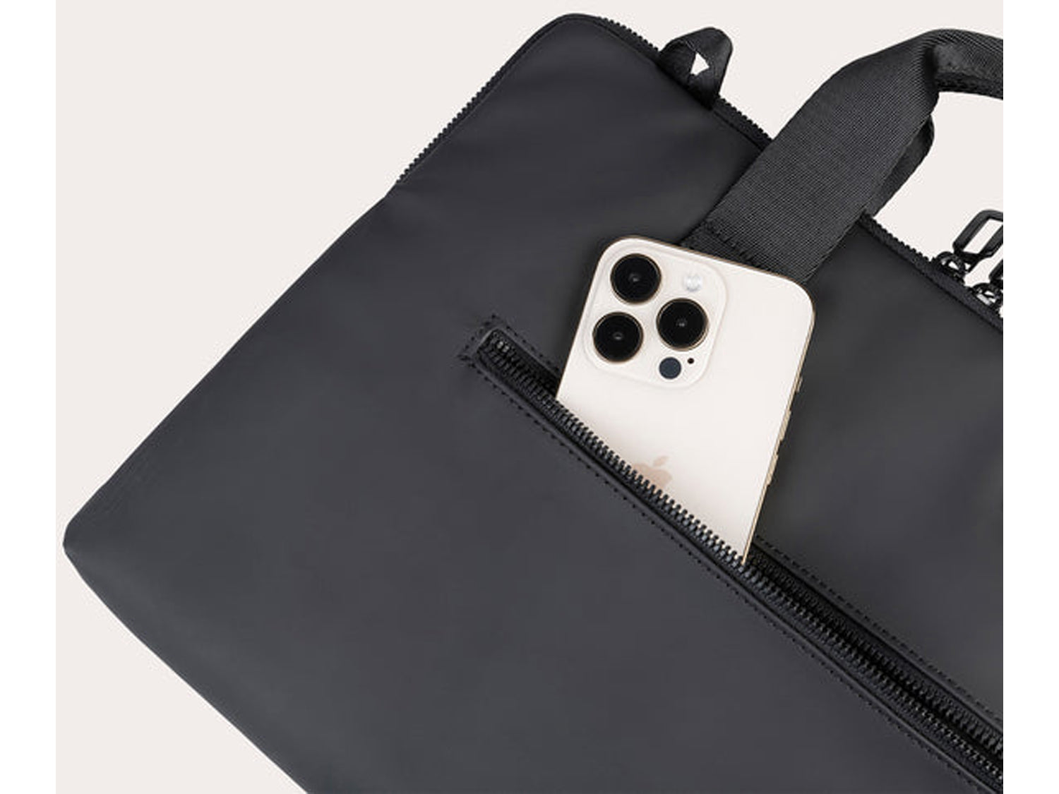 Tucano Gommo Super Slim Чанта 15" Черно