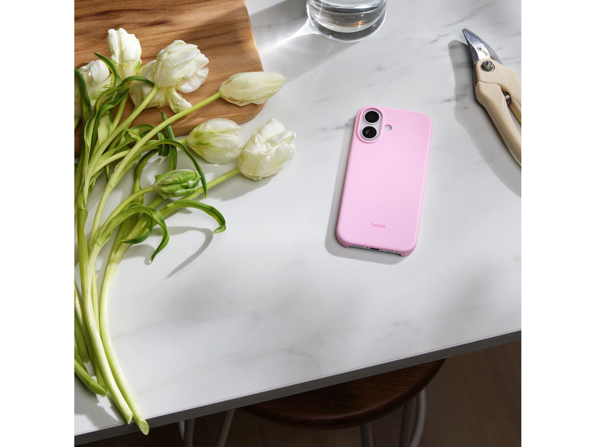 Beats iPhone 17 Case with MagSafe and Camera Control - Pebble Pink