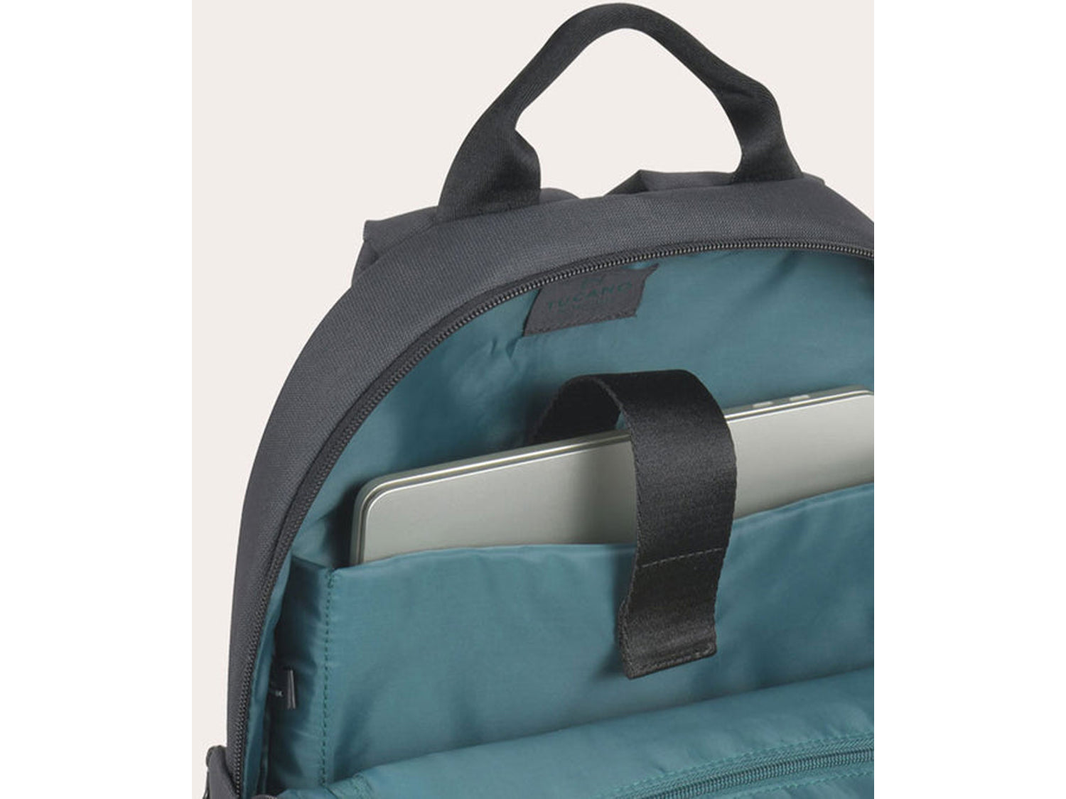 Tucano Nemo Backpack 15", в черно