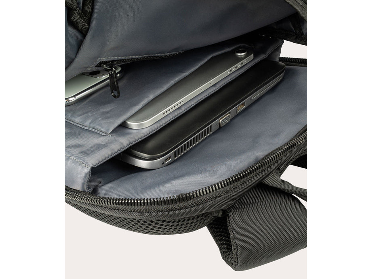 Tucano Terras Backpack 15", в черно