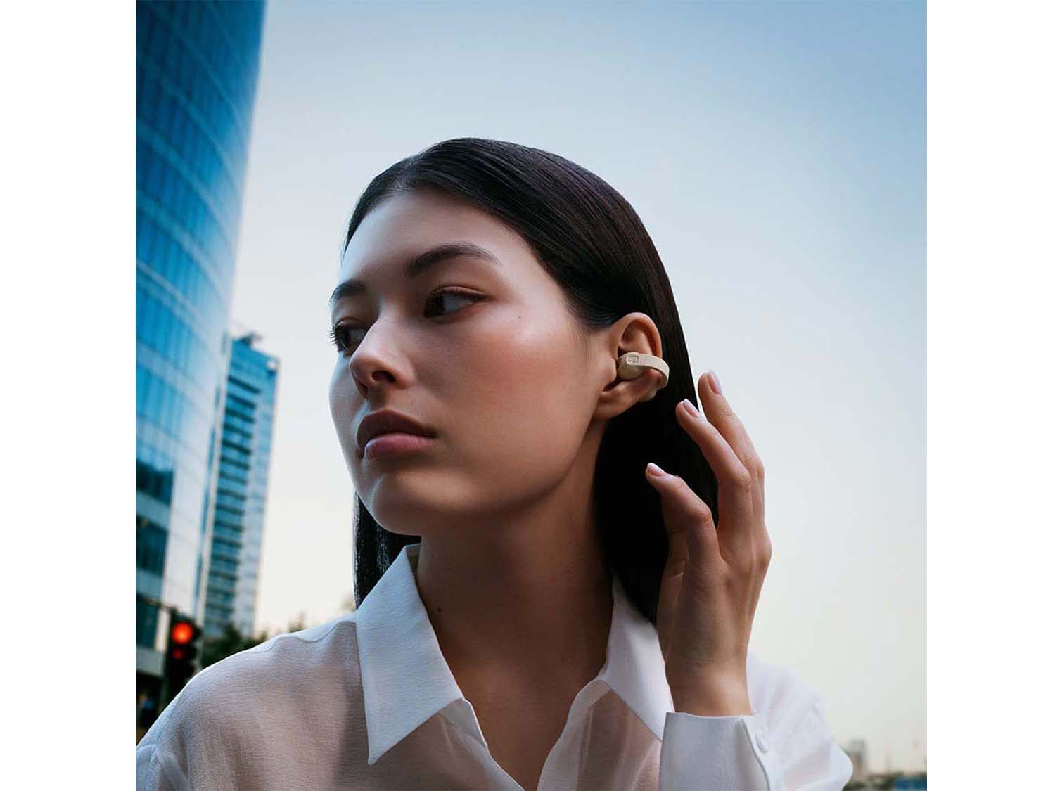 Sennheiser ACCENTUM Clip - Черни